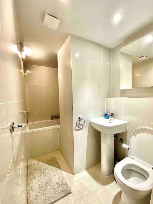 2Bdr Modern Apartment In Hammersmith West London Exterior foto
