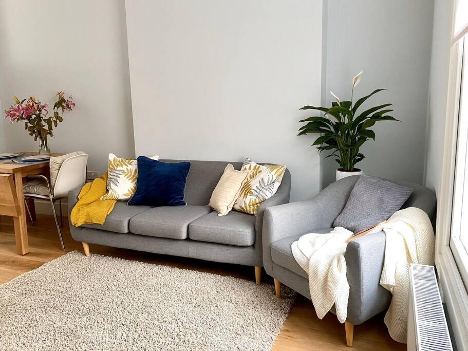 2Bdr Modern Apartment In Hammersmith West London Exterior foto